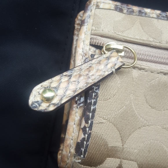 Coach Wallet - Picture 7 of 7